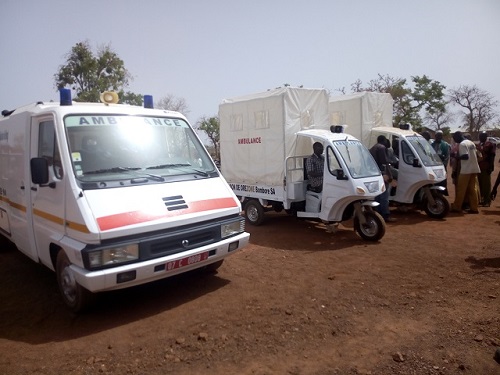 Société minière Orezone : Trois ambulances pour la commune de Mogtedo